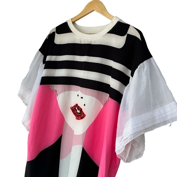 Bold Flutter Sleeve Stripe Red Sequin Lips Club Dress, Large - Picture 6 of 12